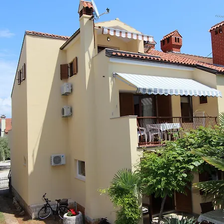 Darko 公寓 罗维尼